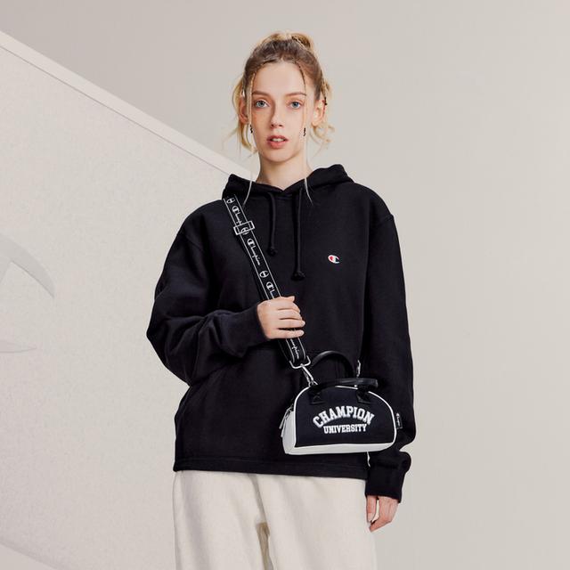 Champion FW23 Basic C-Logo