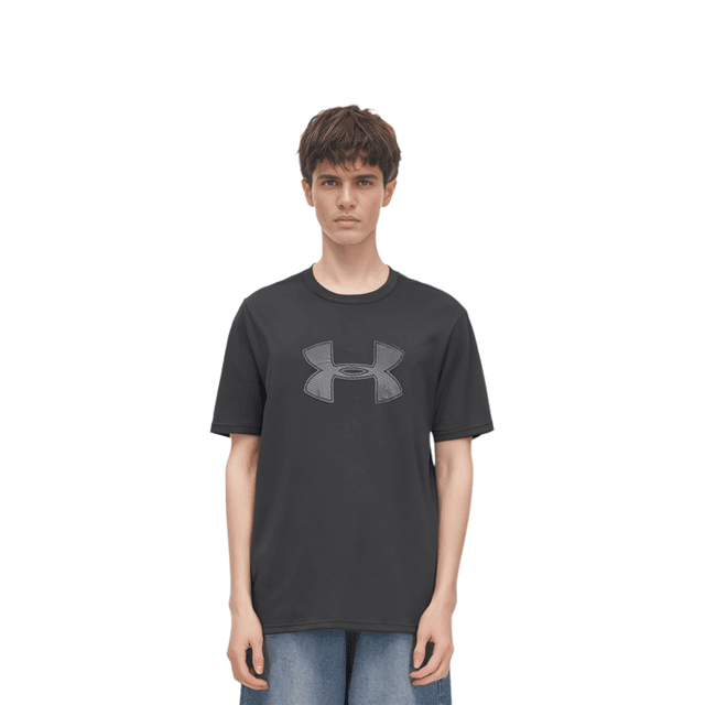 Under Armour T