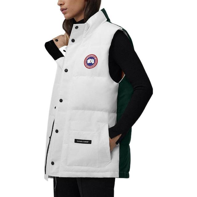 Canada Goose Freestyle FW22 Regeneration Logo