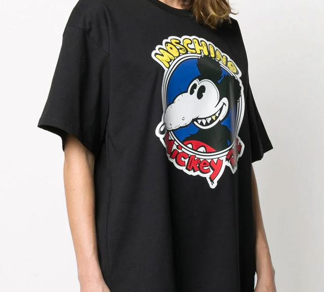 MOSCHINO T