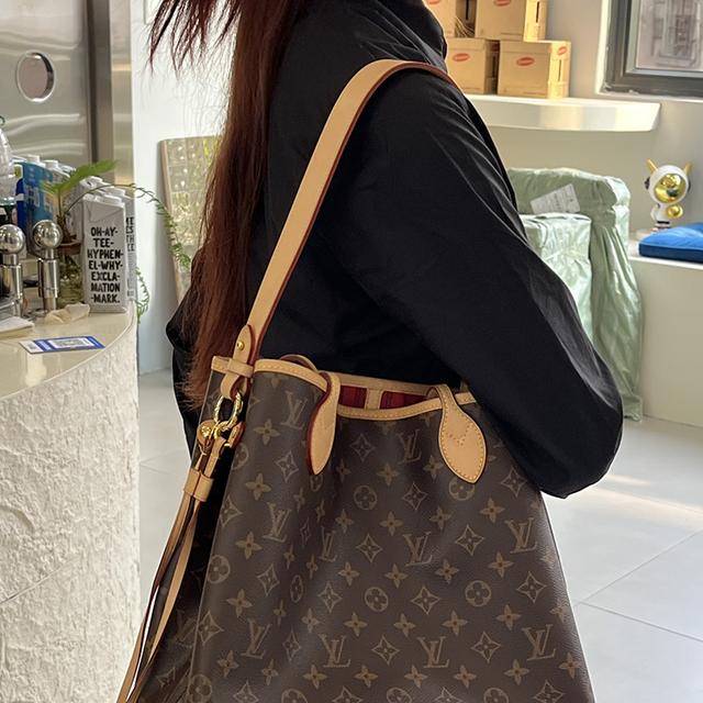 LV neverfull 60cm