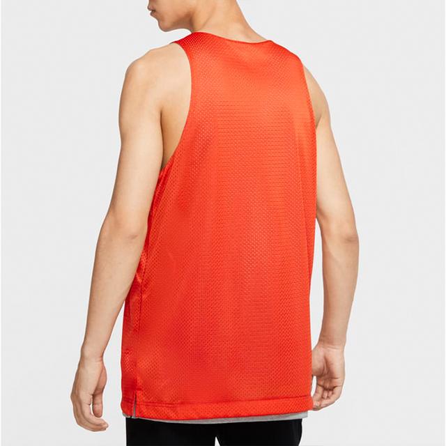 Nike Standard Issue Dri-FIT