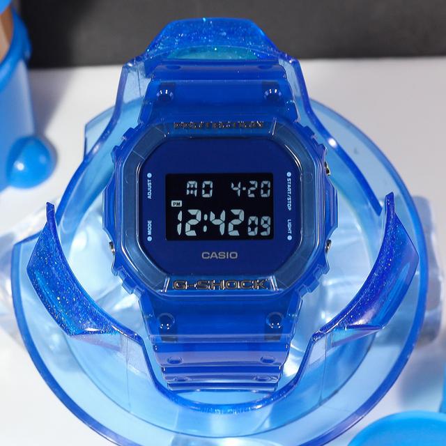 CASIO G-SHOCK ABSOLUT DW-5600SB-2PRABS