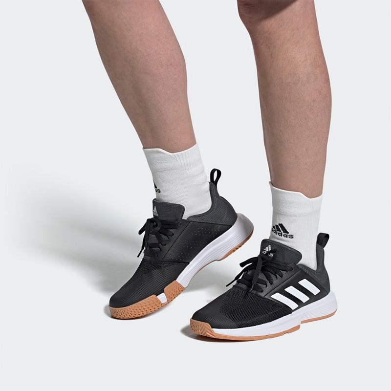 adidas Essence Indoor