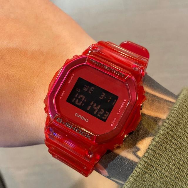 CASIO G-SHOCK 200 48.9*42.8mm DW-5600SB-4ER