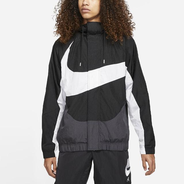 Nike Sportswear Swoosh Logo