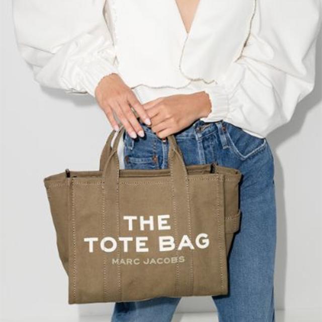 MARC JACOBS MJ Tote Logo