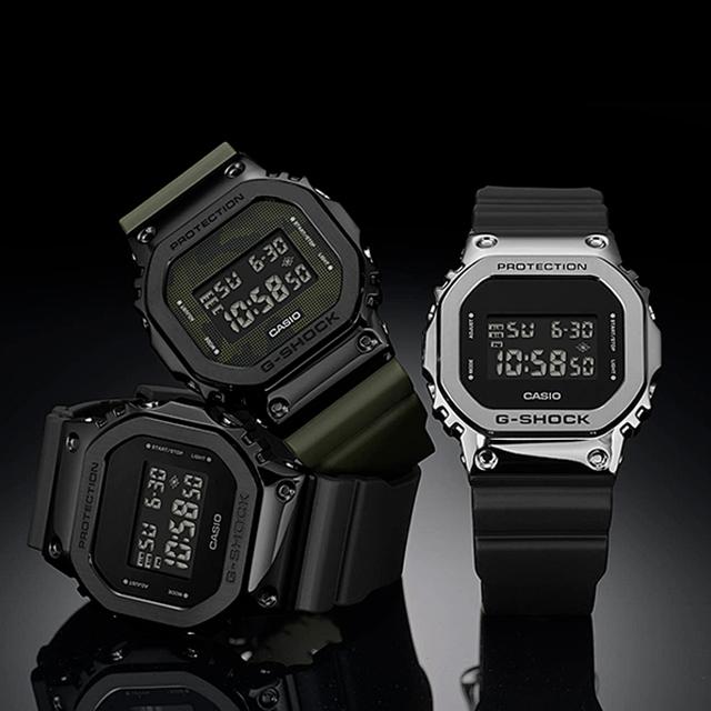 G-SHOCK5600 GM-5600B-1PR-person