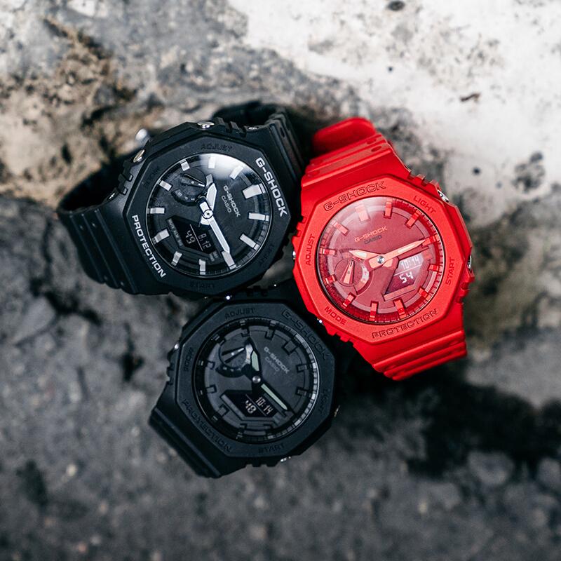 G-SHOCK GA-2100-4APR-person