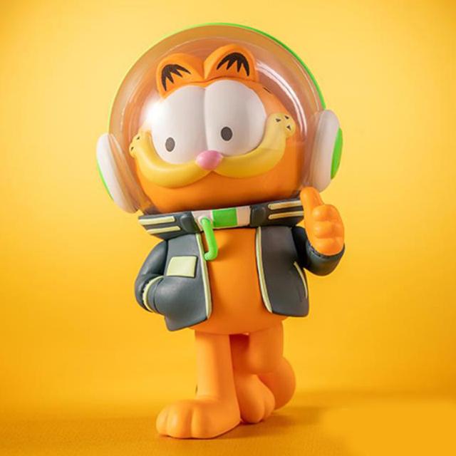 POP MART Garfield 12