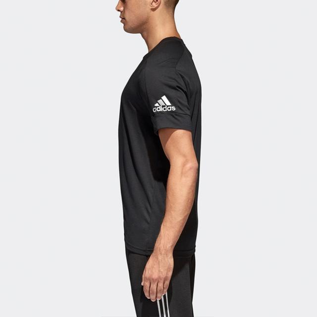 adidas T