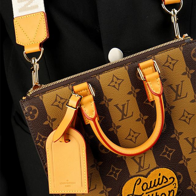 LOUIS VUITTON x NIGO Sac Plat