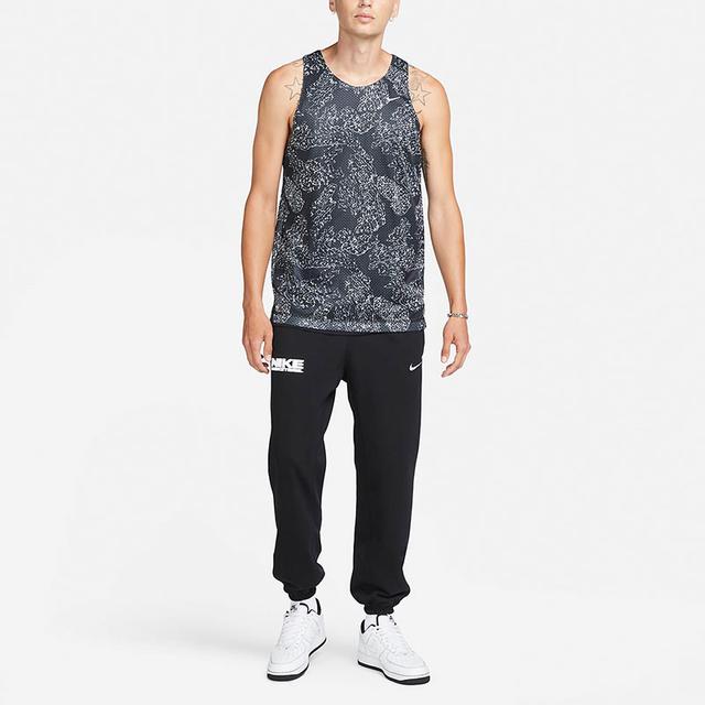 Nike Dri-FIT Standard Issue