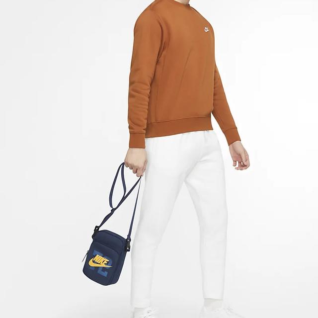 Nike Heritage Crossbody Logo