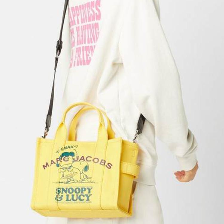 MARC JACOBS x PEANUTS Traveler logo Tote