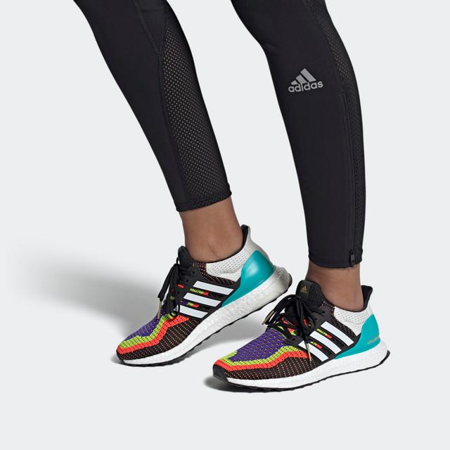 adidas Ultraboost DNA