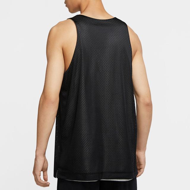 Nike Standard Issue Dri-FIT