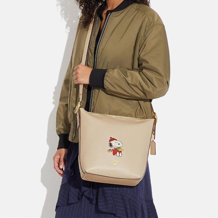 COACH x Peanuts Snoopy Duffle 23 Snoopy