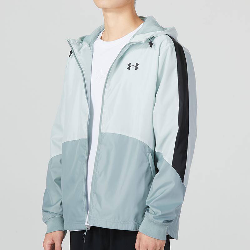 Under Armour Legacy Windbreaker Logo