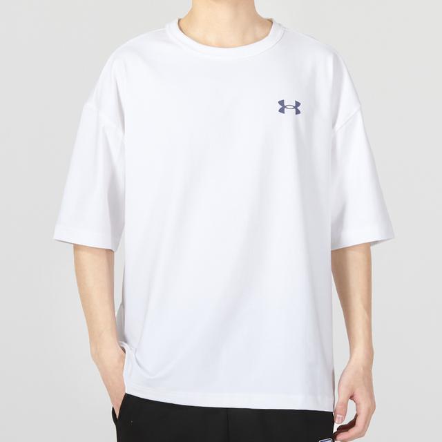 Under Armour T