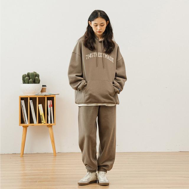 714STREET AW22 400GLogo