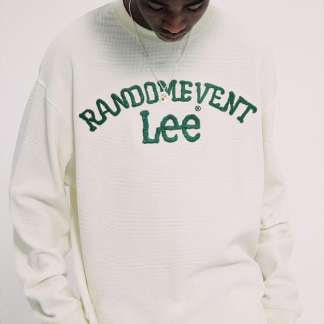 Randomevent x LEE T