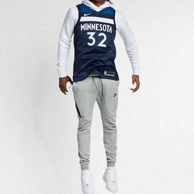 Nike NBA Towns 32