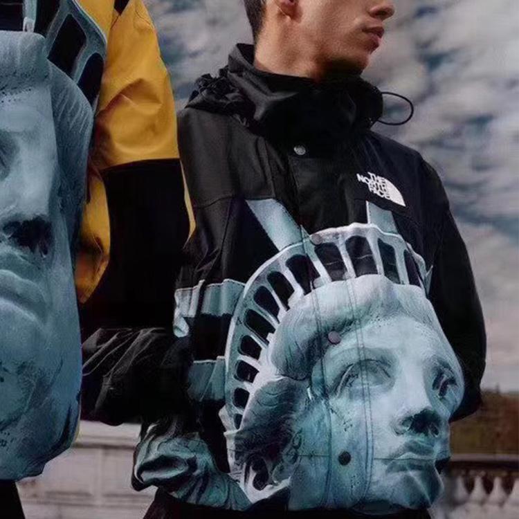 Supreme Week 10 x The North Face Statue of Liberty Mountain Jacket Black