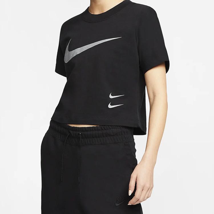 Nike Sportswear Swoosh LogoT