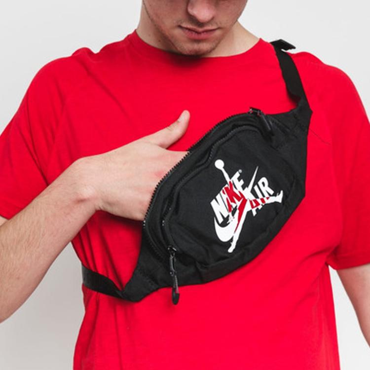 Jordan Crossbody Jumpman logo