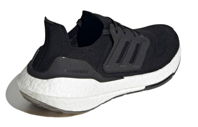 adidas Ultraboost 22