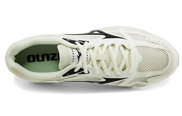 Mizuno Spark CN1