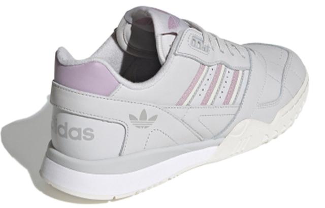 adidas originals A.R. Trainer