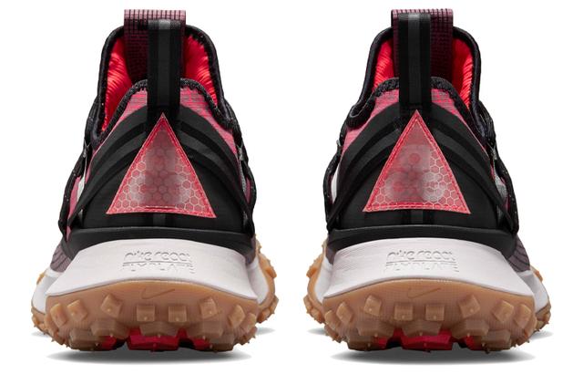 Nike ACG Mountain Fly Low "Flash Crimson"