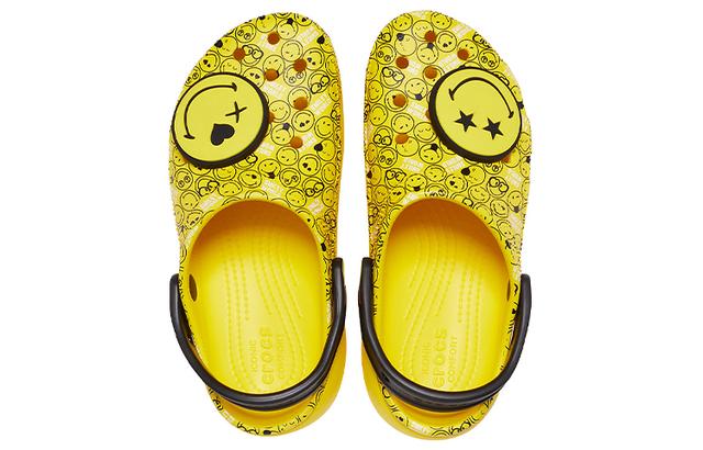 SMILEY x Crocs Classic clog