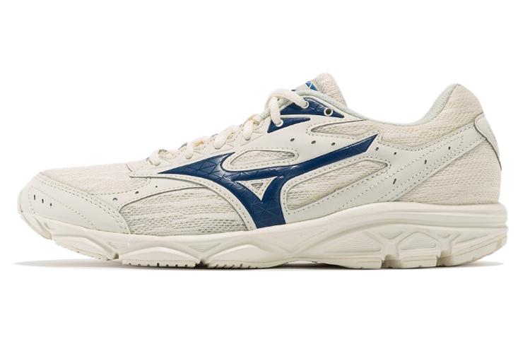 Mizuno Spark 3