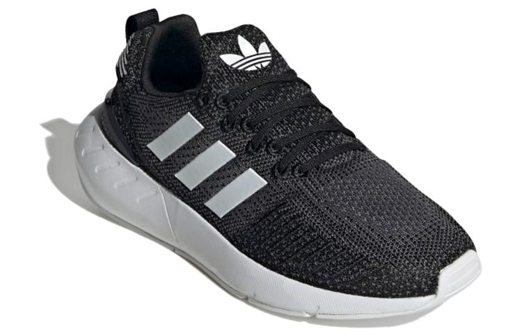 adidas originals Swift Run 22