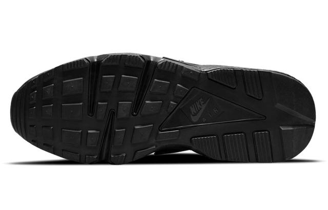 Nike Huarache "Triple Black"