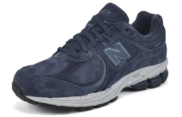 New Balance NB 2002R