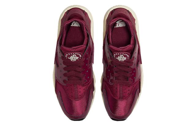 Nike Air Huarache "Dark Beetroot"