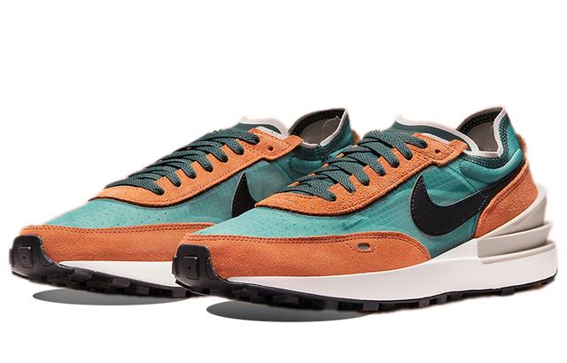 Nike Waffle One pro green