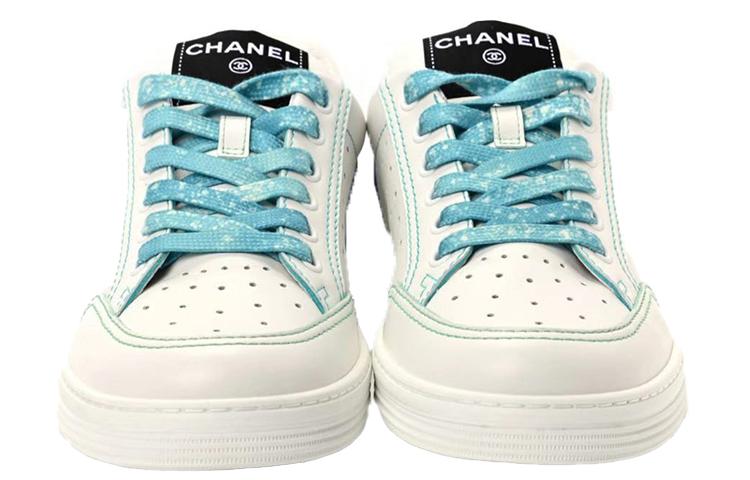 CHANEL Low-Top