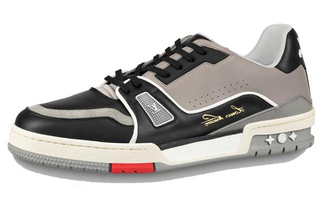 LOUIS VUITTON Trainer