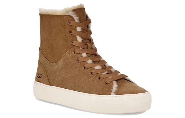 UGG Beven