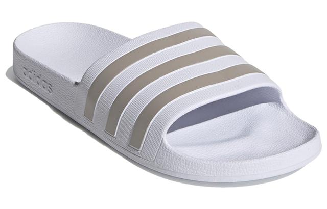 adidas Adilette