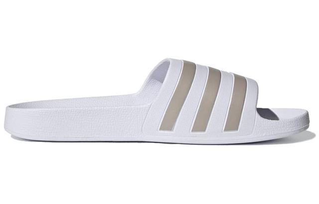 adidas Adilette