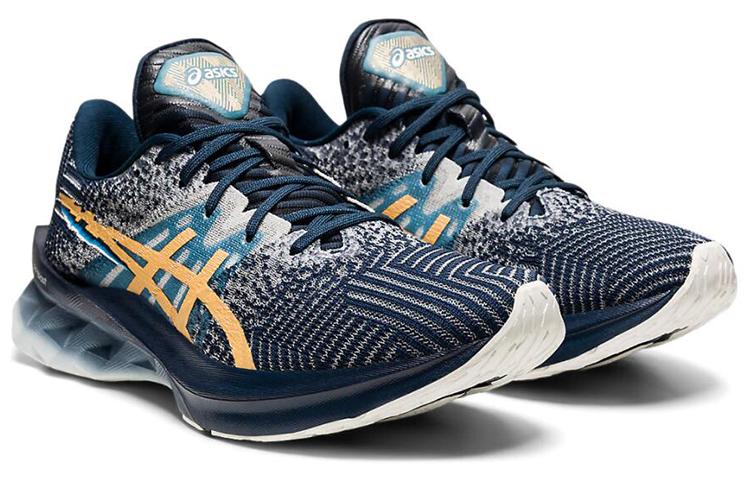 Asics Novablast