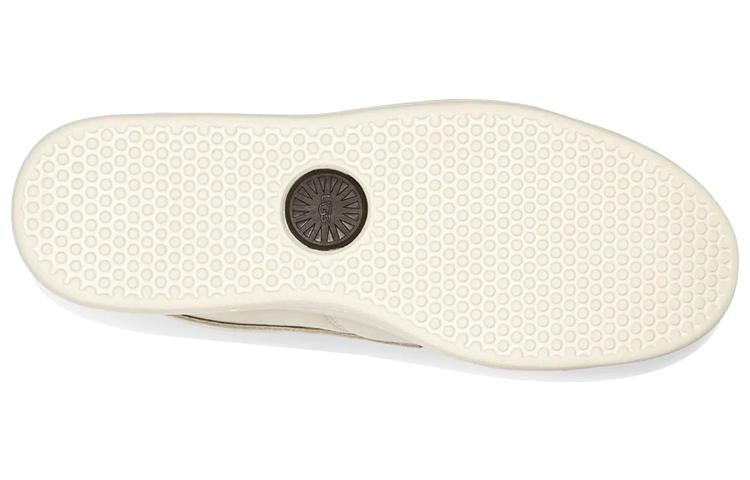 UGG Pismo Slip On