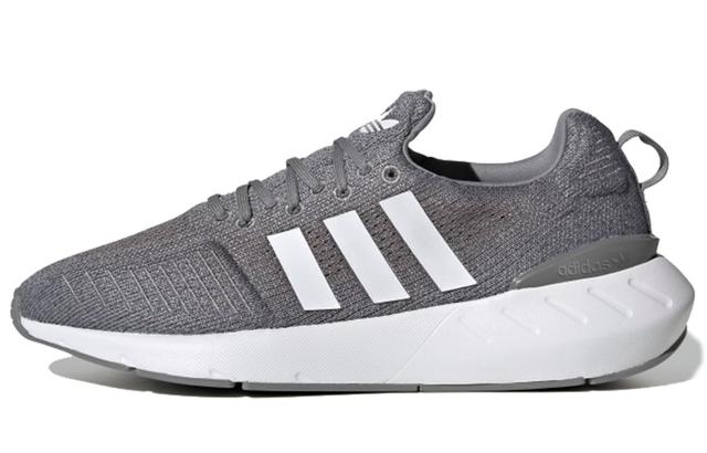 adidas originals Swift Run 22