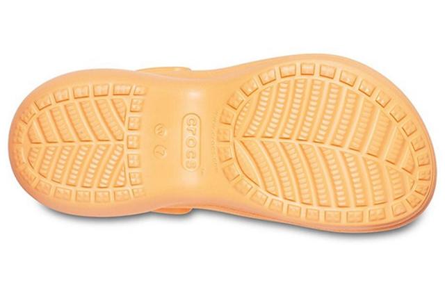 Crocs Classic clog